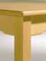 Preview: Trapeztisch mit Massivholzgestell, quadratische Tischbeine